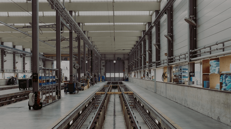 Eine Produktionshalle