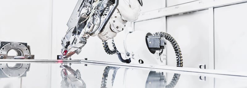 Ein arbeitender Industrieroboter