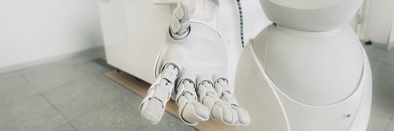 Eine geöffnete Roboterhand